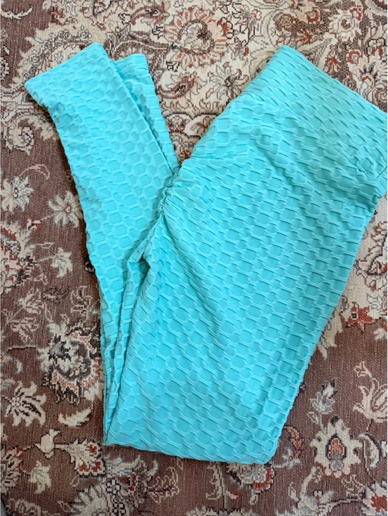 Pants - Women’s butt scrunch leggings